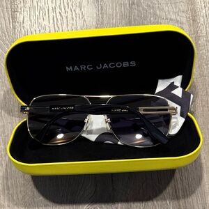 Marc Jacobs black sunglasses with Glasses Case